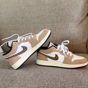 Nike Kids Brown and White Sneakers